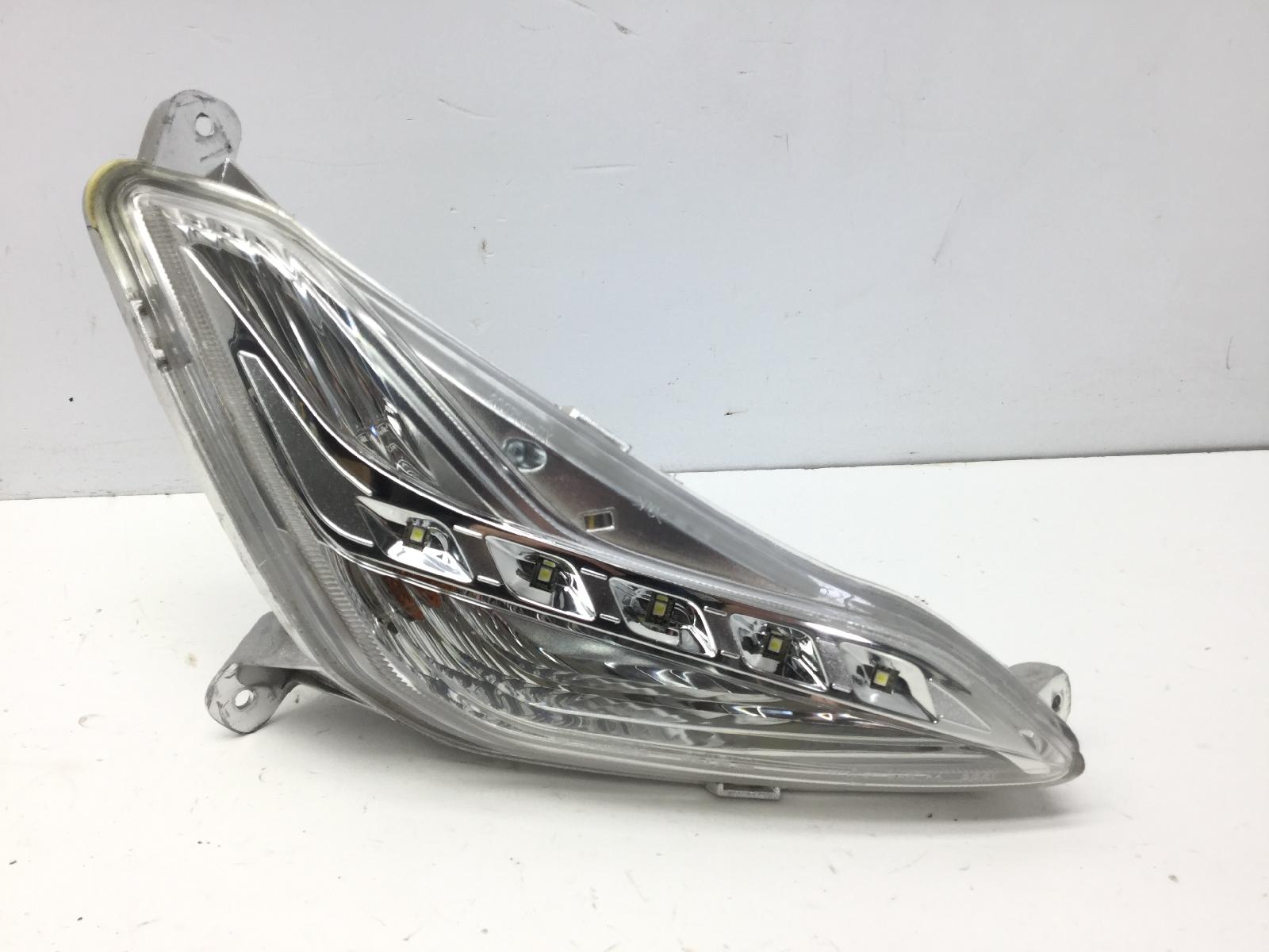 Piaggio beverly 125 freccia destra anteriore 2010 2015 zamp69100