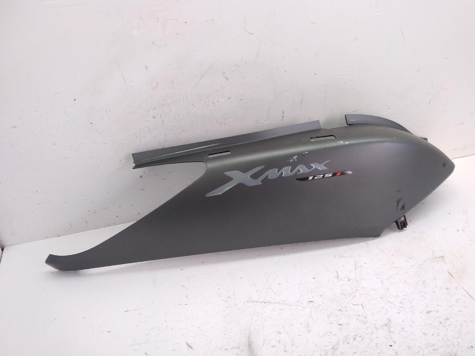 Yamaha x-max 125 carena fiancata posteriore destra * attacco rotto 2008 2009 se321