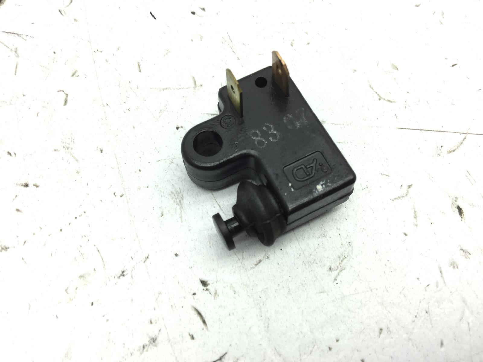 Yamaha x-max 125 sensore stop freno anteriore destro 2008 2009 se321