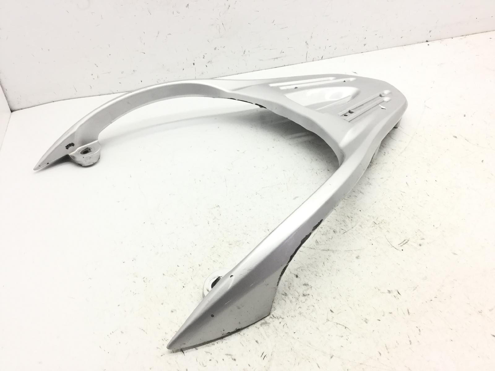Suzuki sixteen 125 maniglione posteriore 2008 2011 cn111