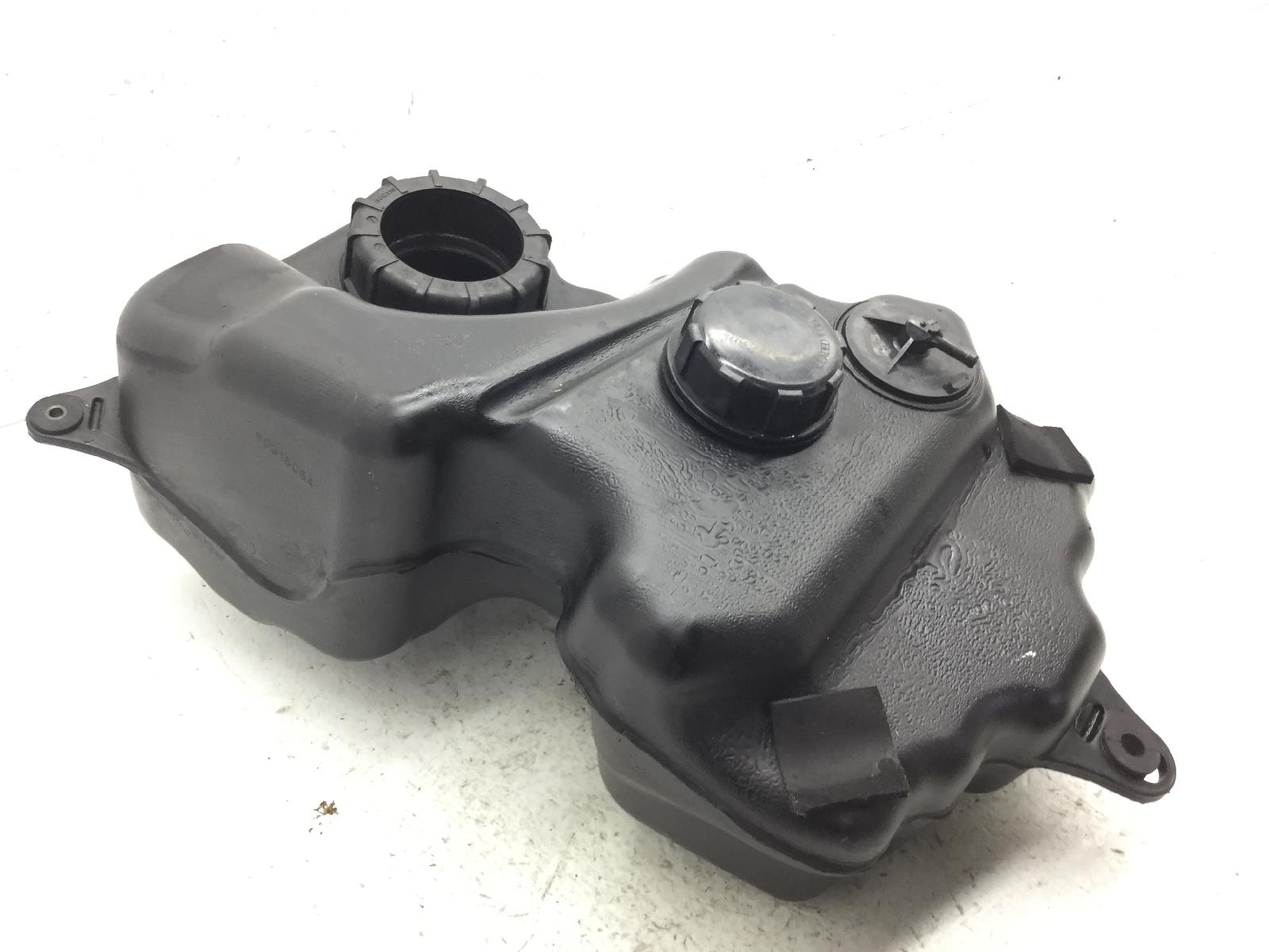 Suzuki sixteen 125 serbatoio benzina carburante 2008 2011 cn111