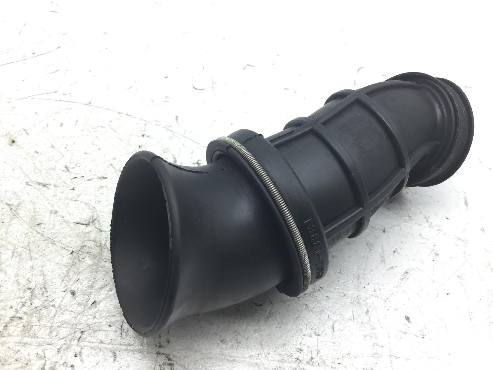 Suzuki sixteen 125 collettore condotto cassa scatola filtro aria 2008 2011 cn111