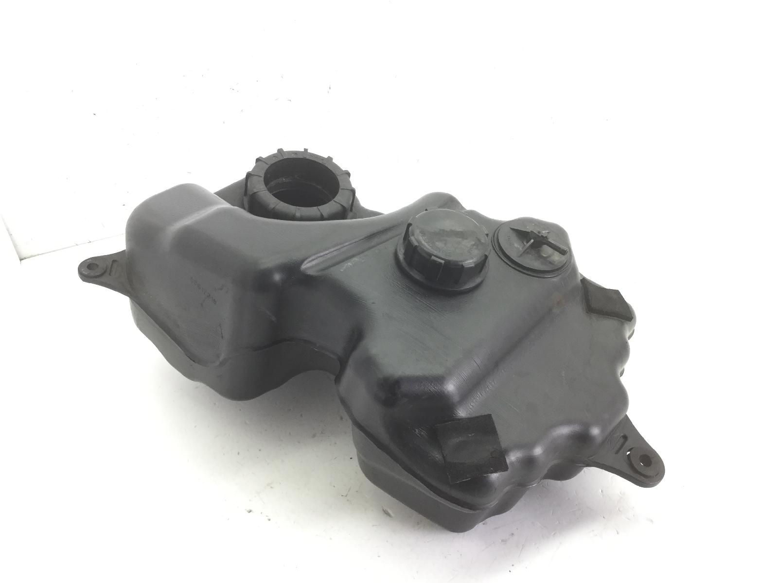 Suzuki sixteen 125 serbatoio benzina carburante 2008 2011 cn111