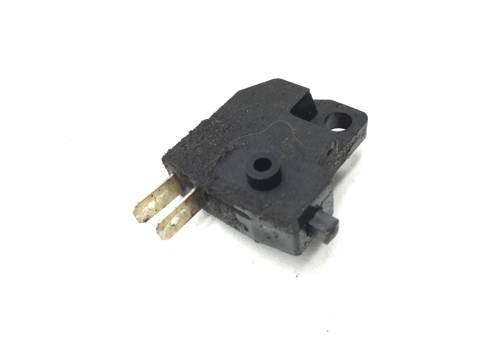 Suzuki sixteen 125 sensore pulsante stop microstop freno posteriore 2008 2011 cn111