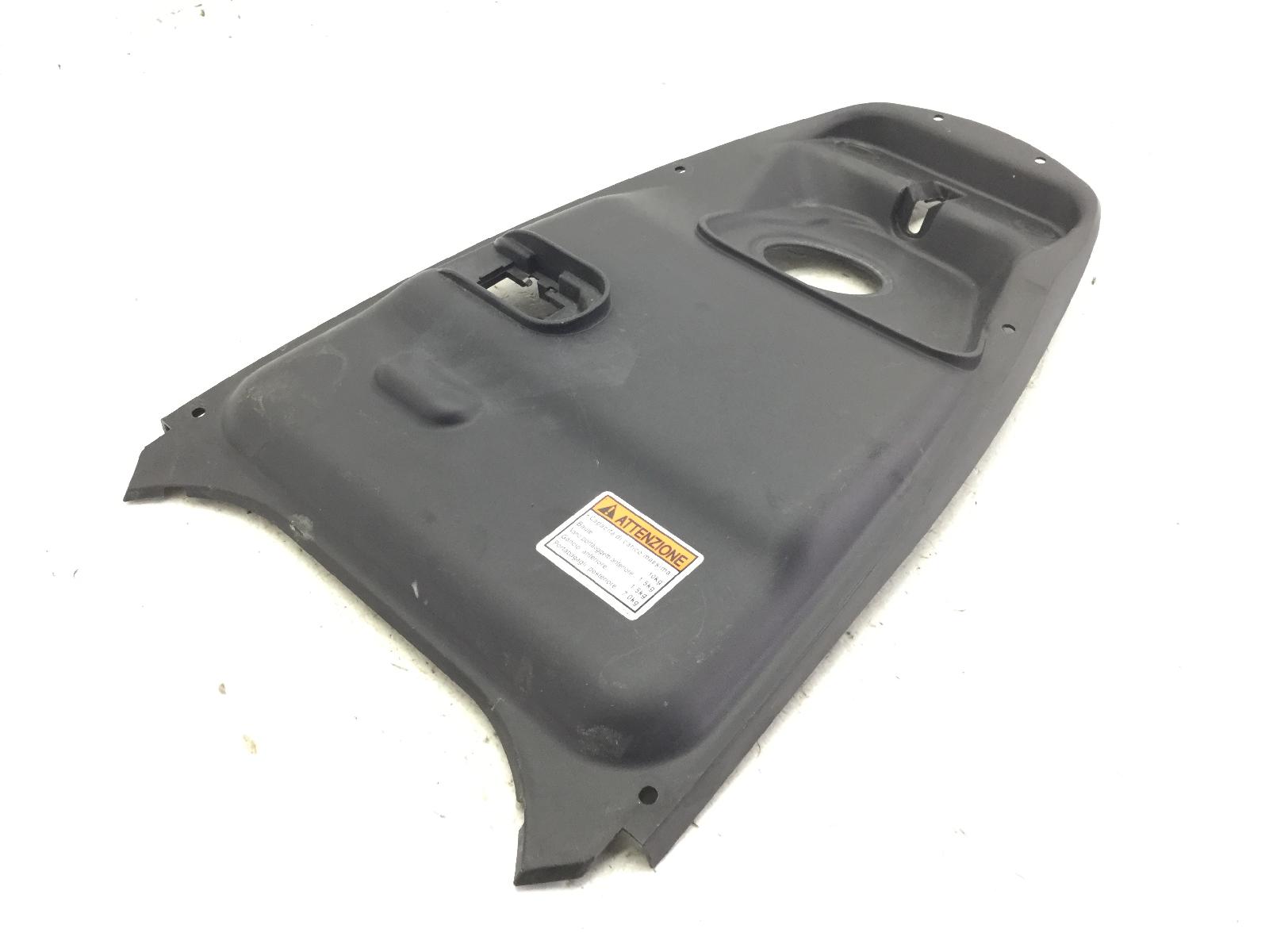 Suzuki sixteen 125 carena coperchio superiore serbatoio benzina carburante 2008 2011 cn111