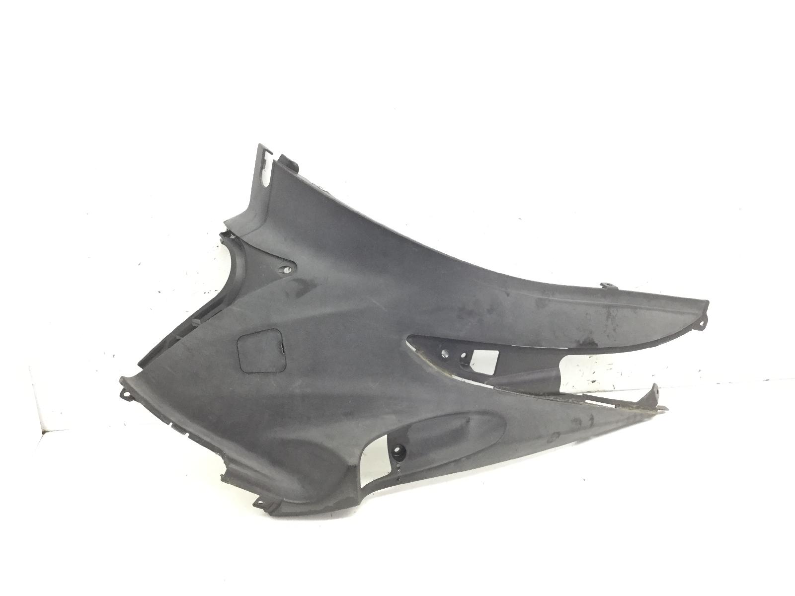 Suzuki sixteen 125 carena fianchetto pedana sinistro 2008 2011 cn111