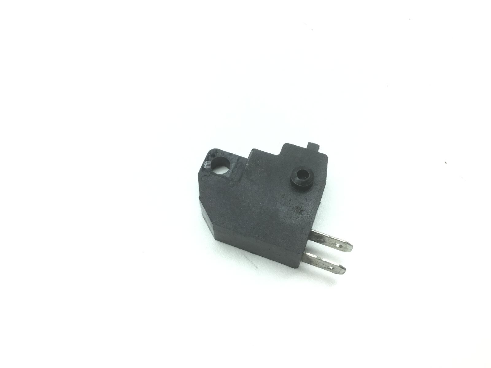 Suzuki sixteen 125 sensore micro stop pompa freno posteriore sinistra 2008 2011 cn111