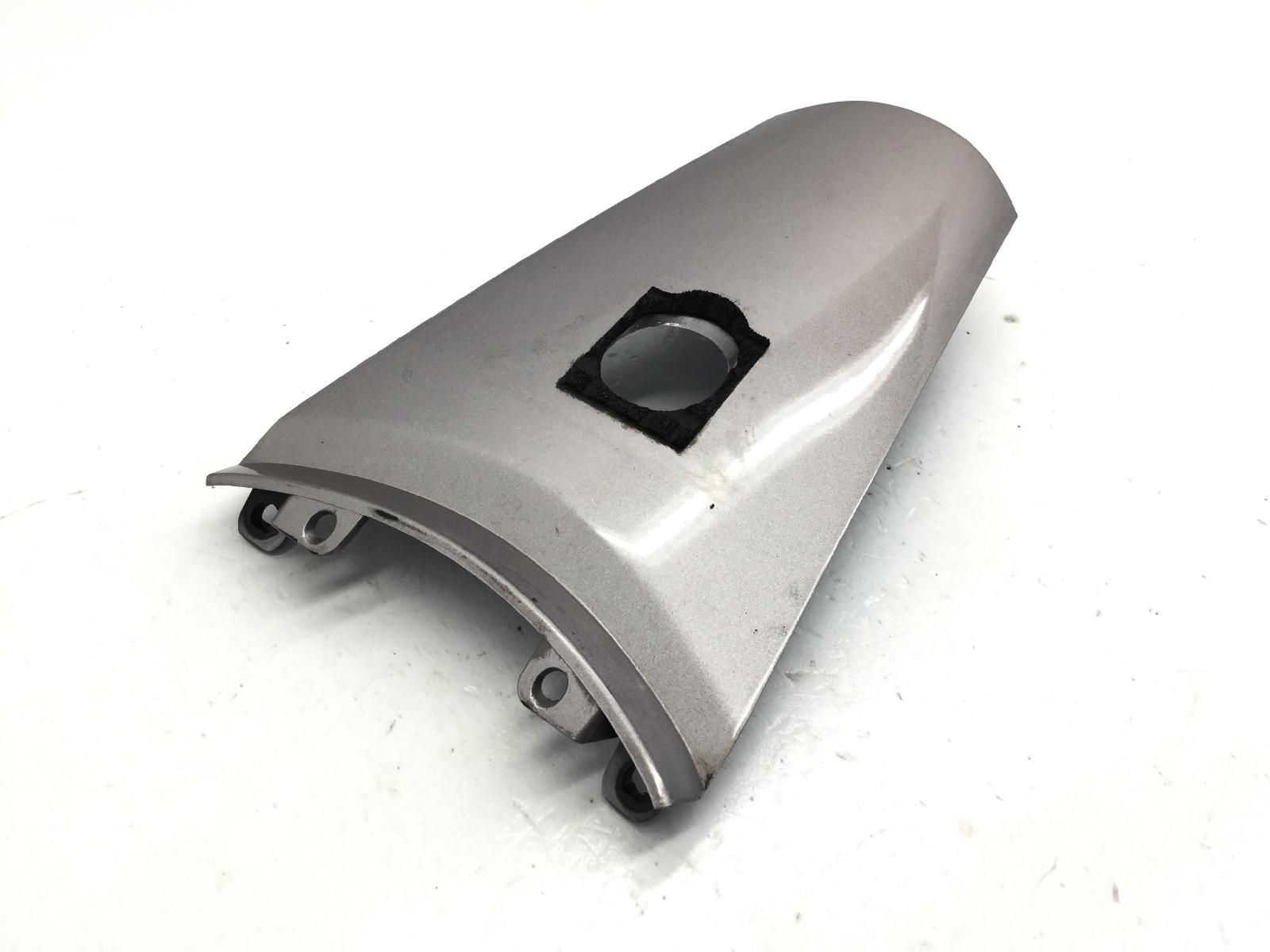 Suzuki sixteen 125 carena coperchio chiusura fiancate posteriori 2008 2011