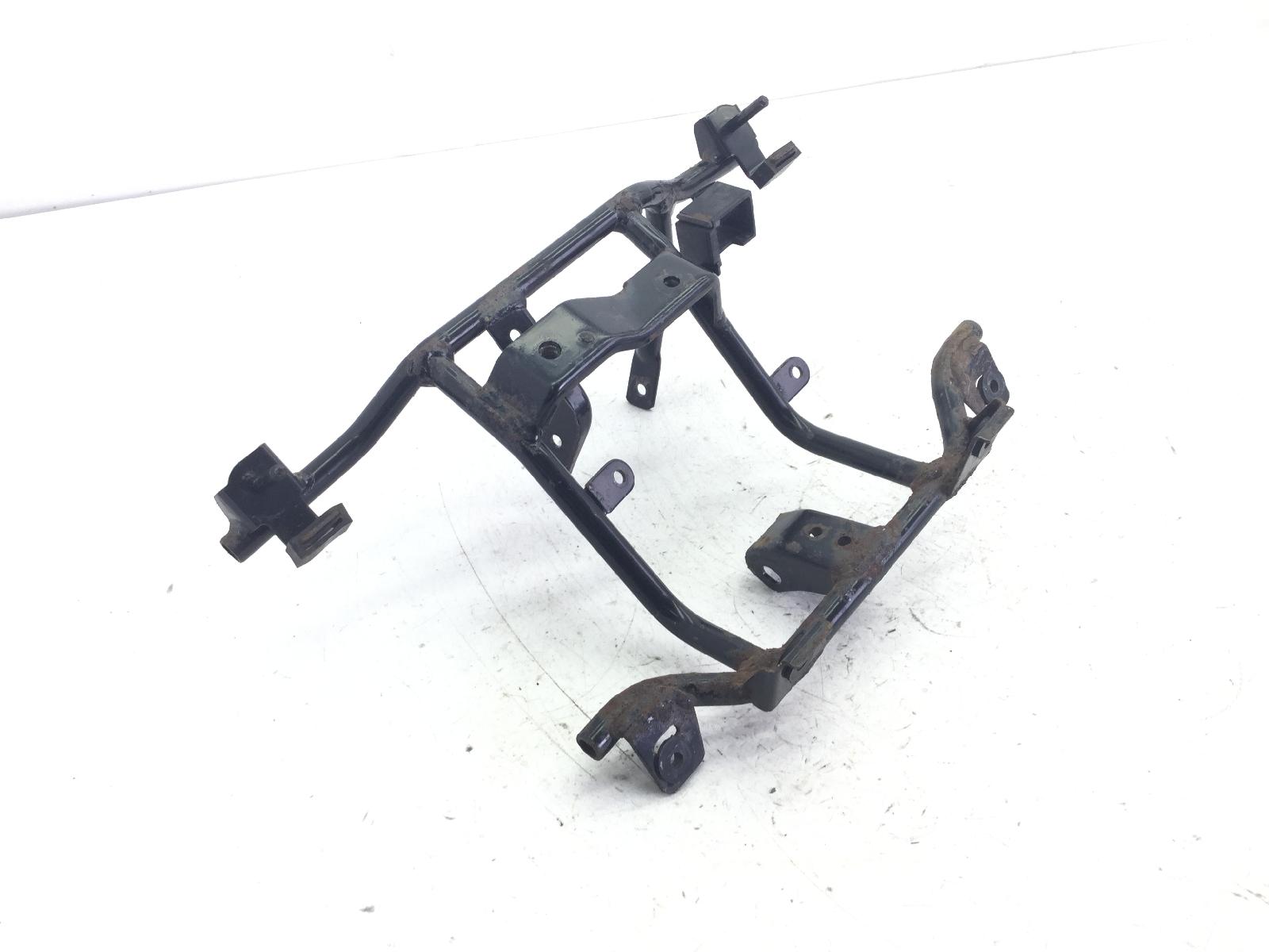 Suzuki sixteen 125 telaio telaietto supporto scudo anteriore 2008 2011 cn111