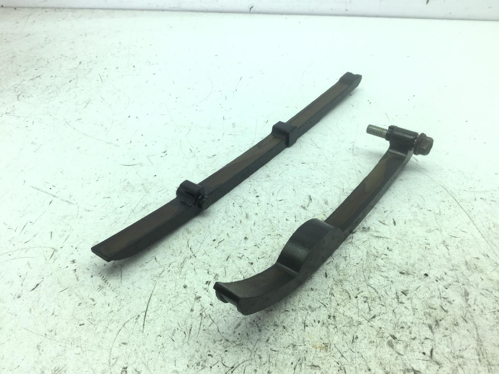 Suzuki sixteen 125 coppia pattini guida tendicatena 2008 2011 cn111