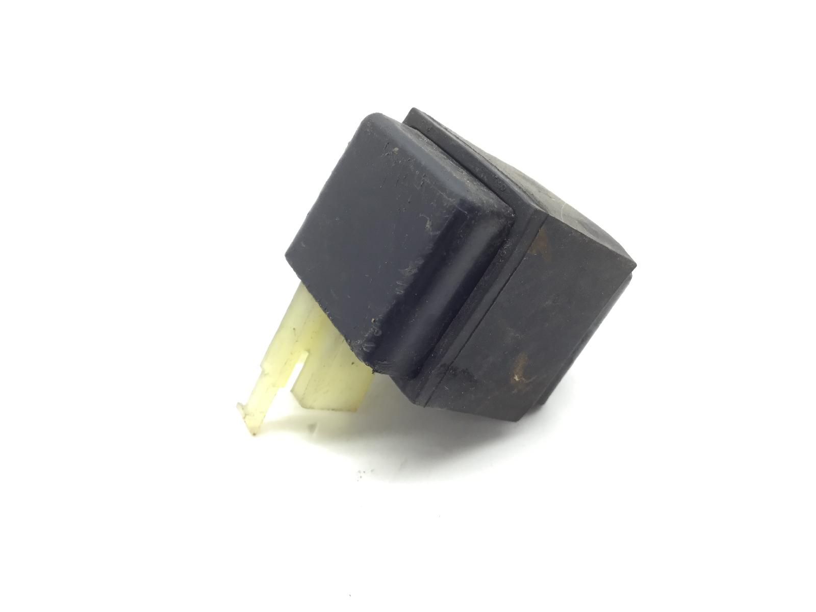 Suzuki sixteen 125 rele' intermittenza frecce 2008 2011 cn111