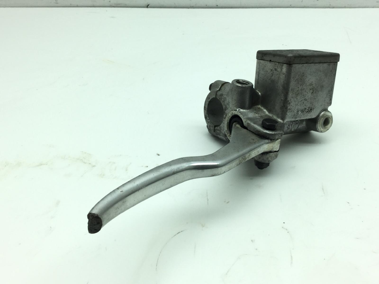 Suzuki sixteen 125 pompa freno anteriore destra e leva spezzata 2008 2011 cn111