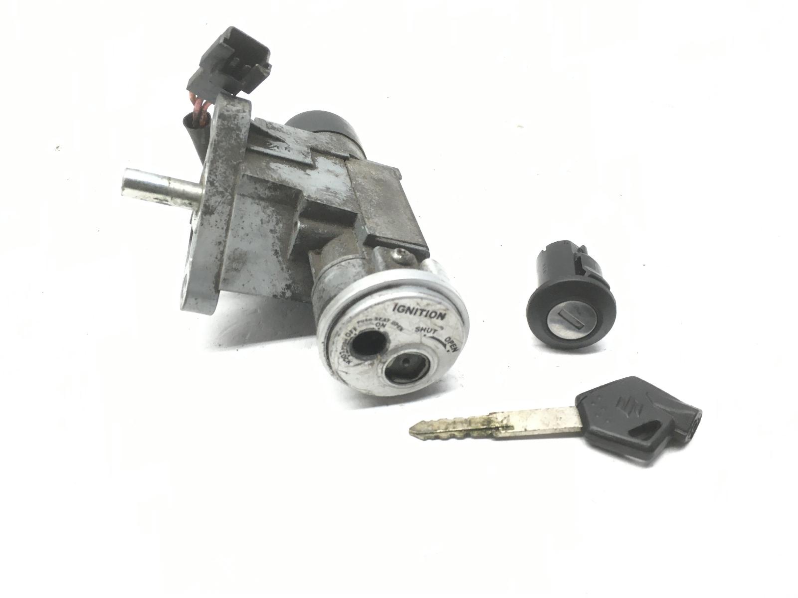 Suzuki sixteen 125 blocchetto accensione chiave e serratura 2008 2011 cn111