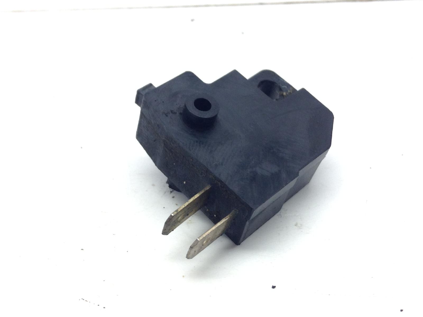 Suzuki sixteen 125 sensore stop microstop freno anteriore destro 2008 2011 cn111