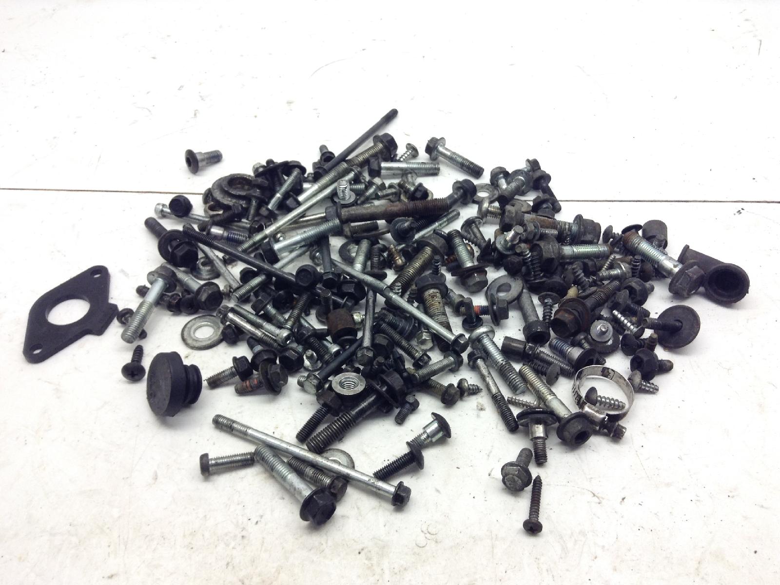 Suzuki sixteen 125 kit viti bulloni bulloneria telaio 2008 2011 cn111