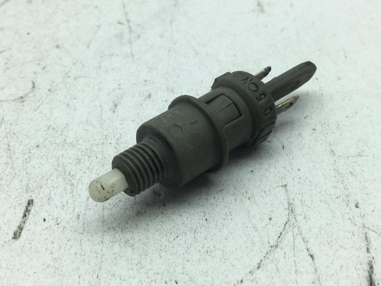 Piaggio vespa et4 50 sensore stop microstop freno posteriore sinsitro 2000 2005 c38200