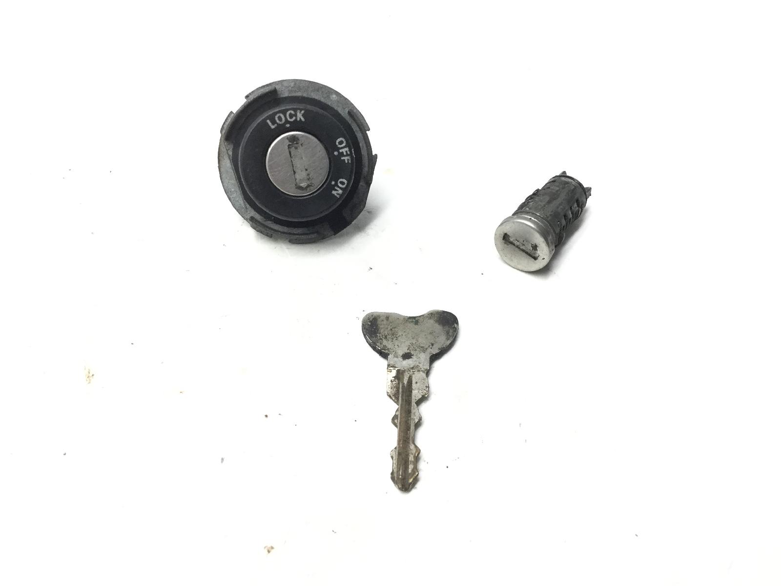 Piaggio vespa et4 50 blocchetto accensione serratura e chiave 2000 2005 c26100