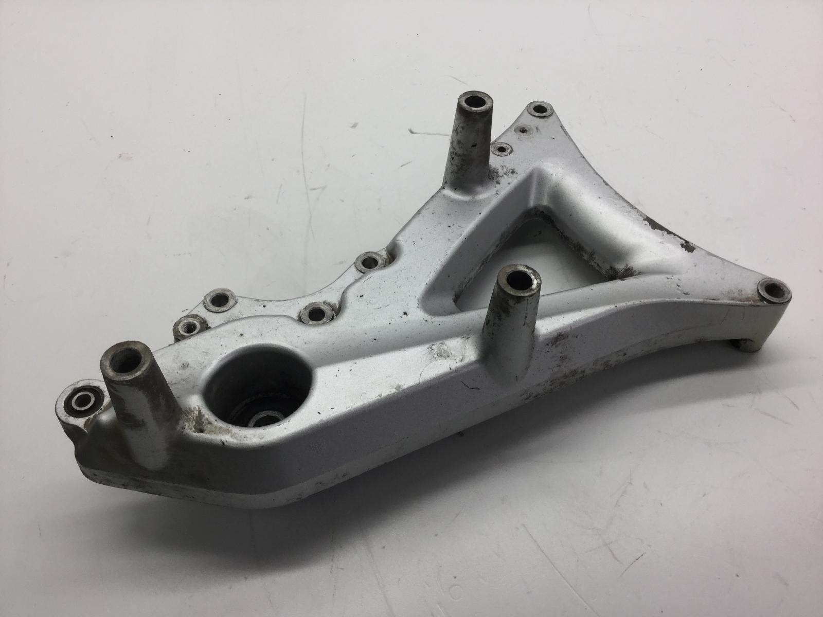 Yamaha x-max 250 staffa supporto scarico marmitta 2005 2006 sg161
