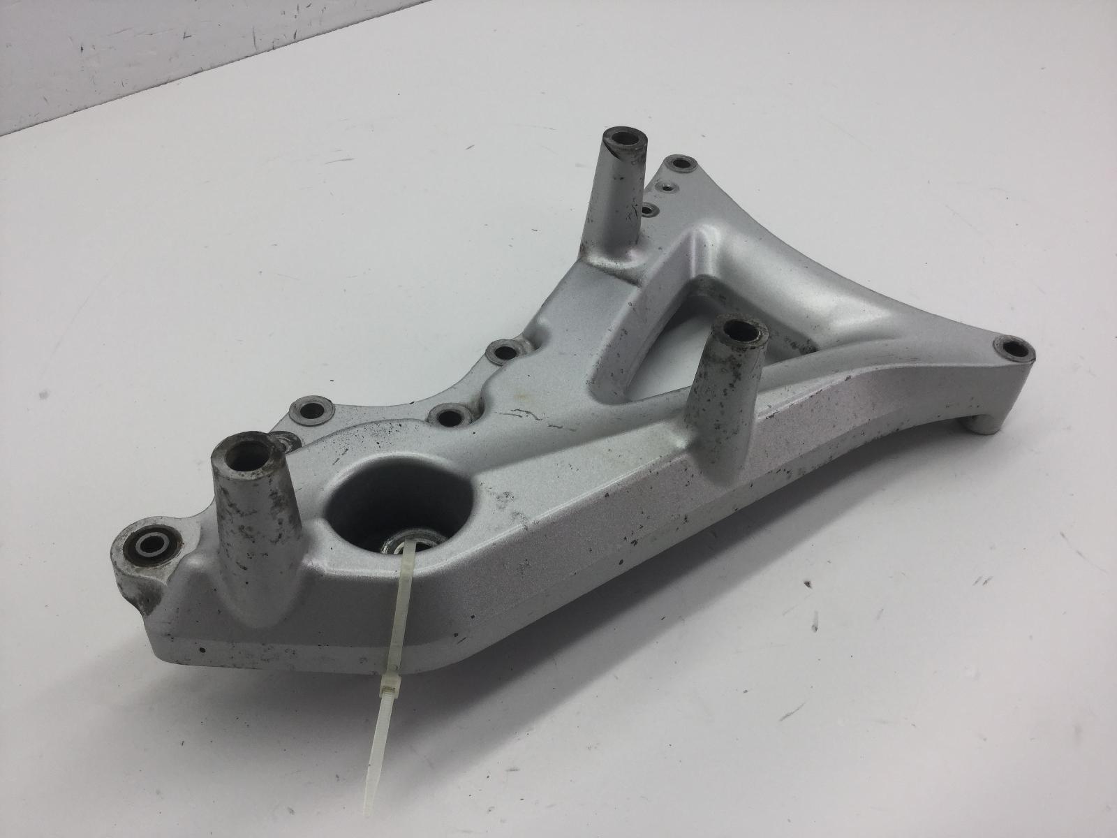 Yamaha x-max 250 staffa supporto scarico marmitta 2005 2006 sg161