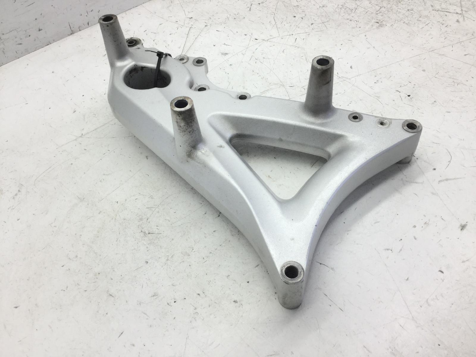 Yamaha x-max 250 staffa supporto scarico marmitta 2005 2006 sg161