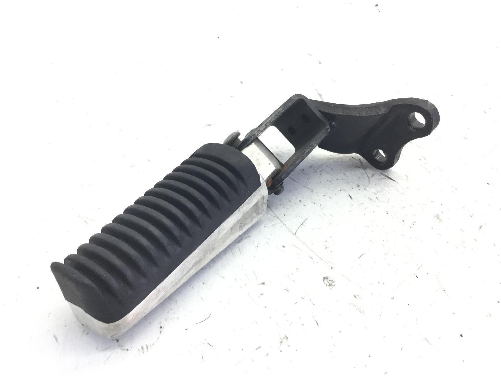 Yamaha x-max 250 pedana posteriore poggiapiede sinistra supporto 2005 2006 sg161