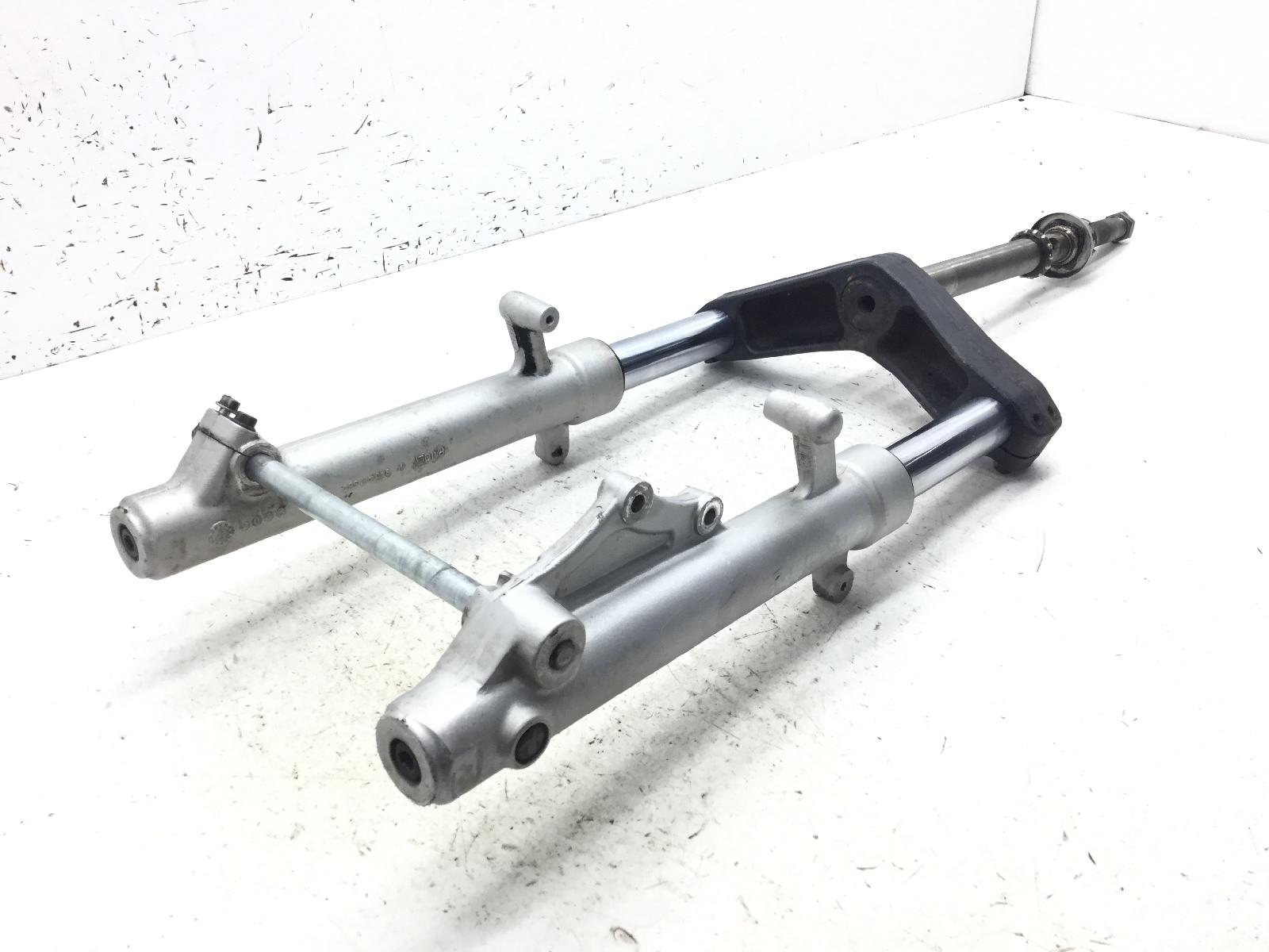 Yamaha x-max 250 forcella punti di ruggine su parte alta steli e paraoli ko 2005 2006 sg161