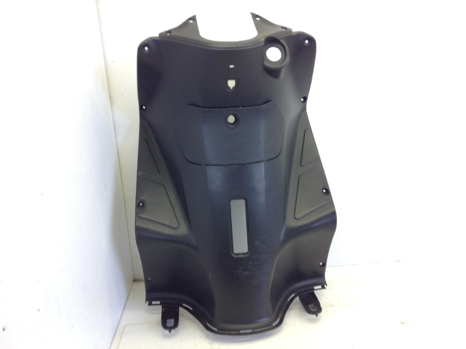 Kymco agility r16 125 carena controscudo retroscudo e sportello 2009 2009 c20000