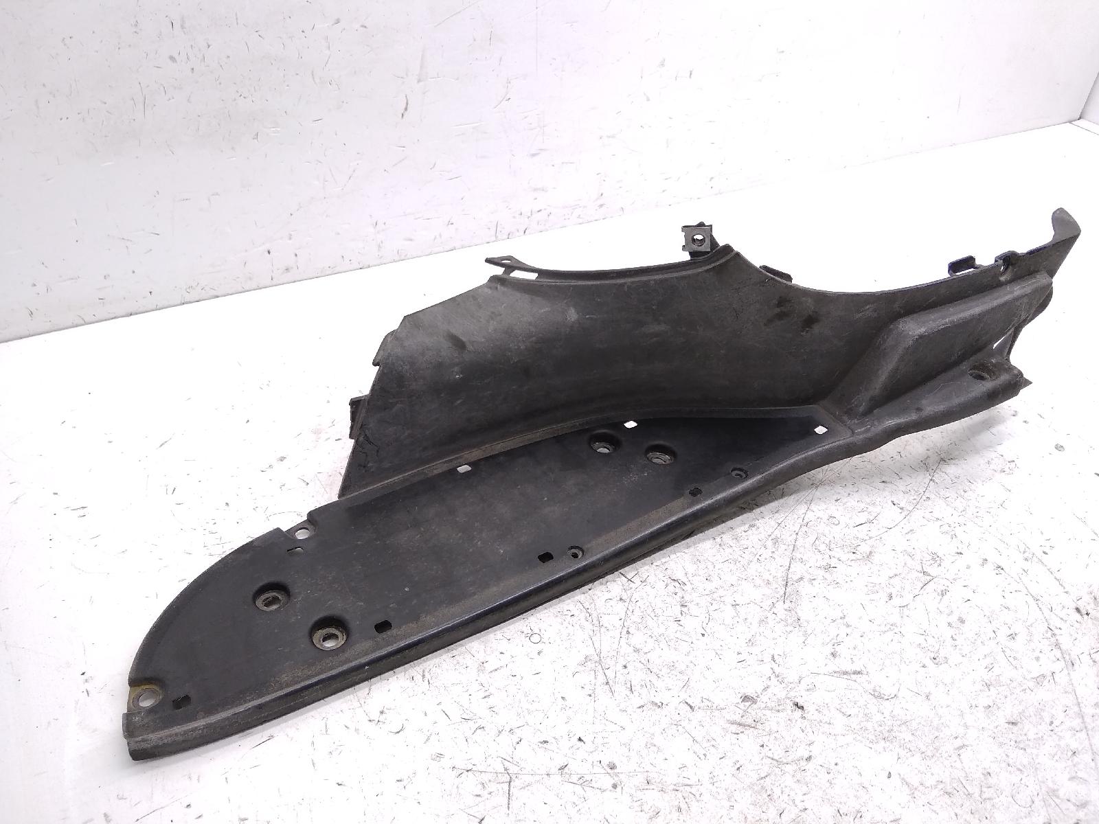 Aprilia scarabeo rotax 200 carena pedana sinistra 2001 2003 sd000