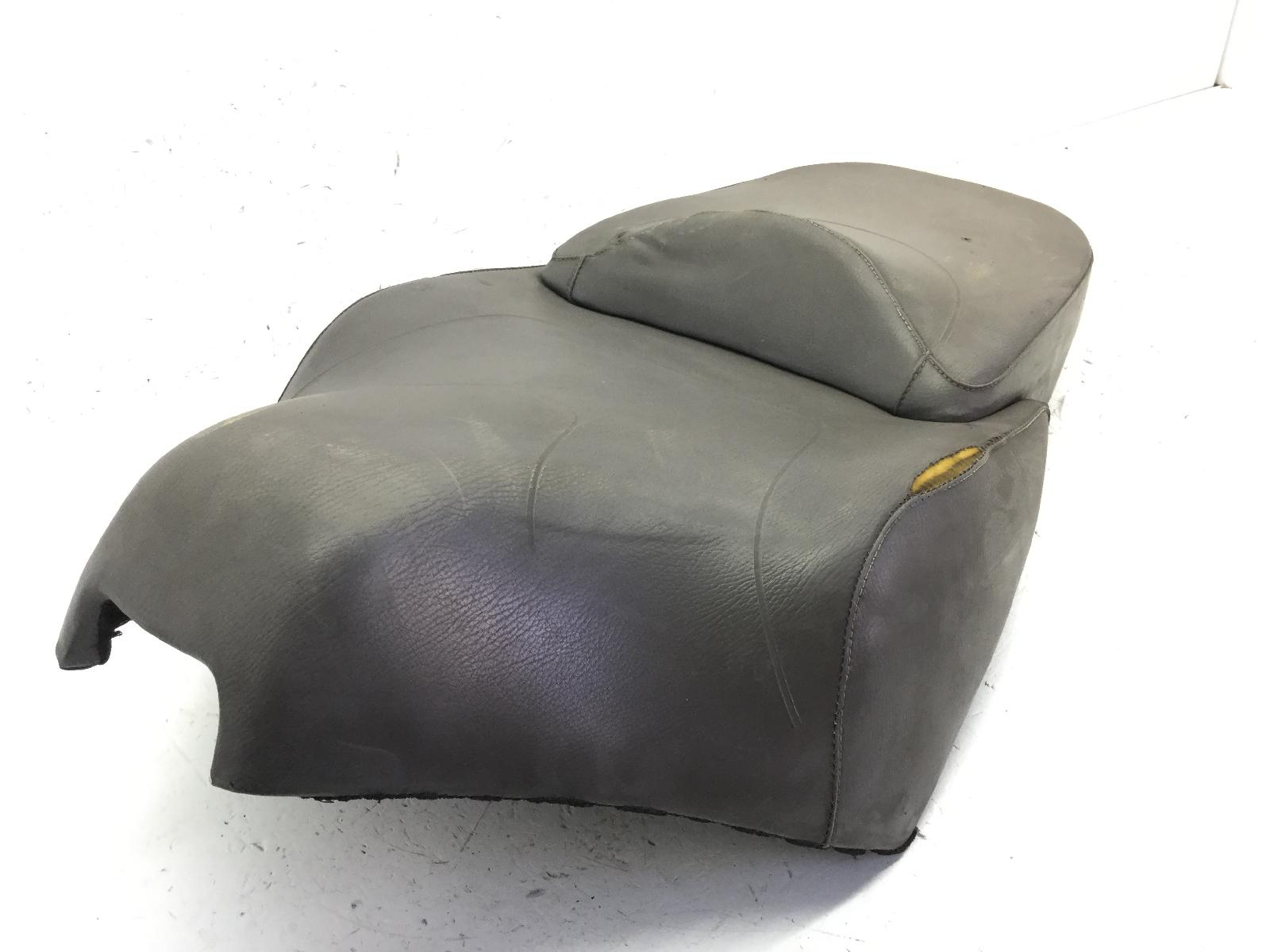 Aprilia scarabeo rotax 200 sella saddle - strappo e difetto su fodera 2001 2003 sd000