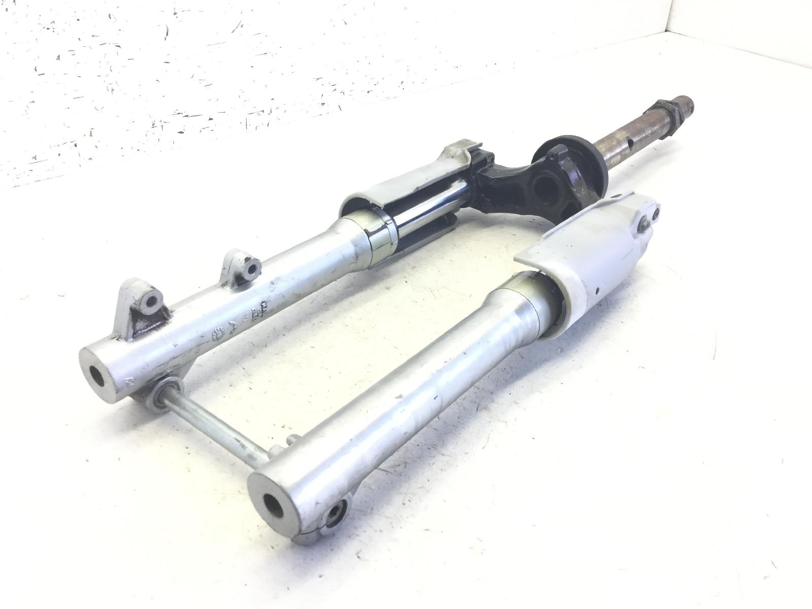 Aprilia scarabeo rotax 200 forcella - punti di ruggine su parte alta steli 2001 2003 sd000
