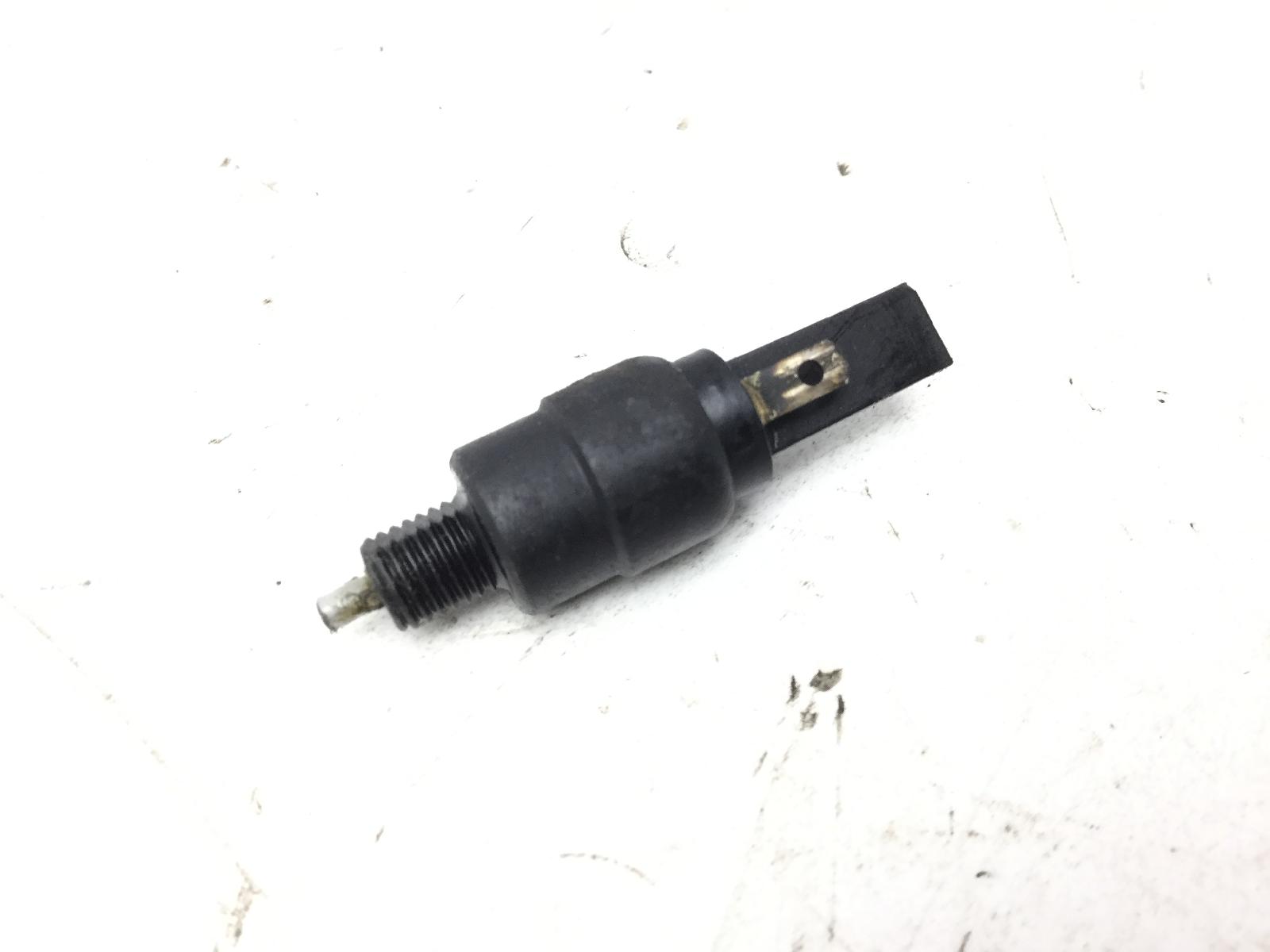 Aprilia scarabeo rotax 200 pulsante sensore microstop freno anteriore 2001 2003 sd000