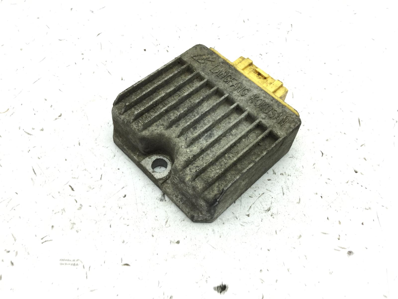 Piaggio zip 4t 50 regolatore tensione impianto elettrico 2006 2013 lbmc25c