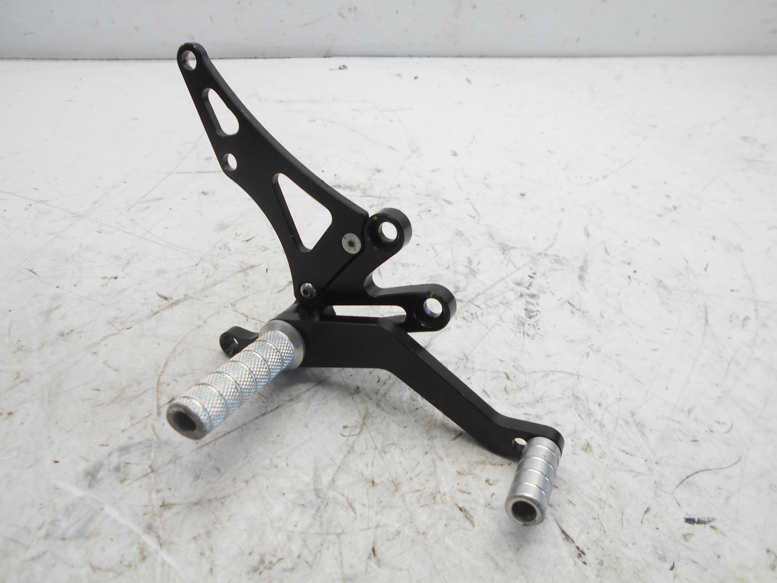 Kawasaki zx-10r d6f d7f 1000 pedana anteriore destra + supporto * non originale * 2006 2007 zxt00dda
