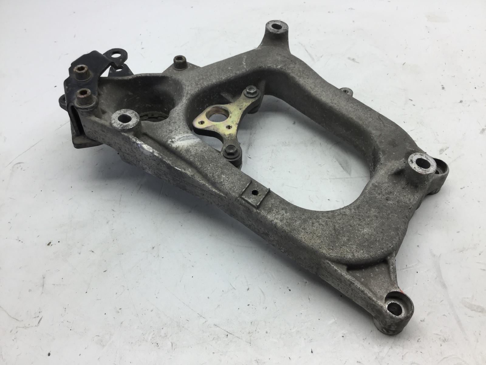 Piaggio x evo i 250 staffa supporto scarico marmitta 2007 2013 m36401