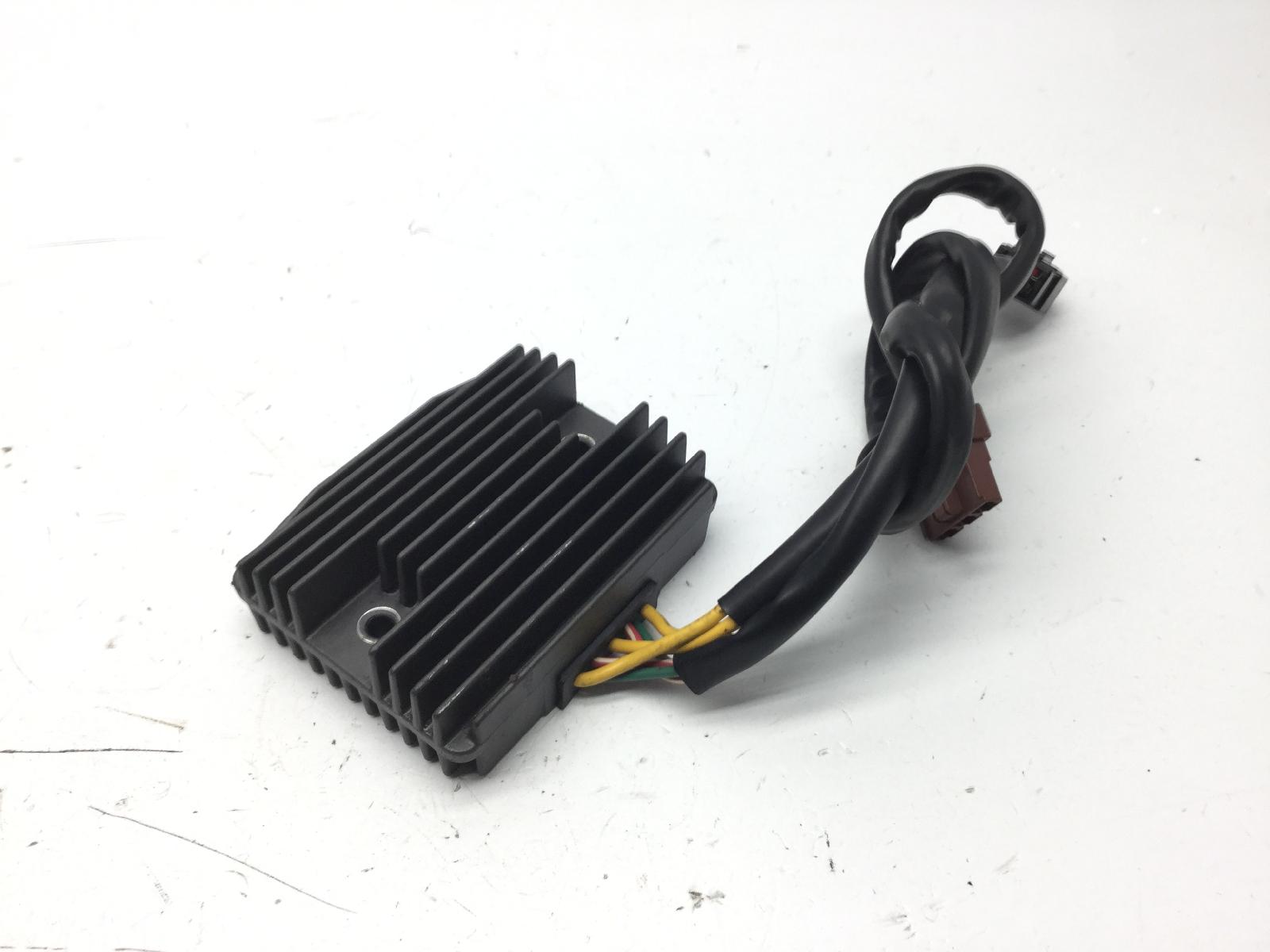 Piaggio x evo i 250 regolatore di tensione 2007 2013 m36401