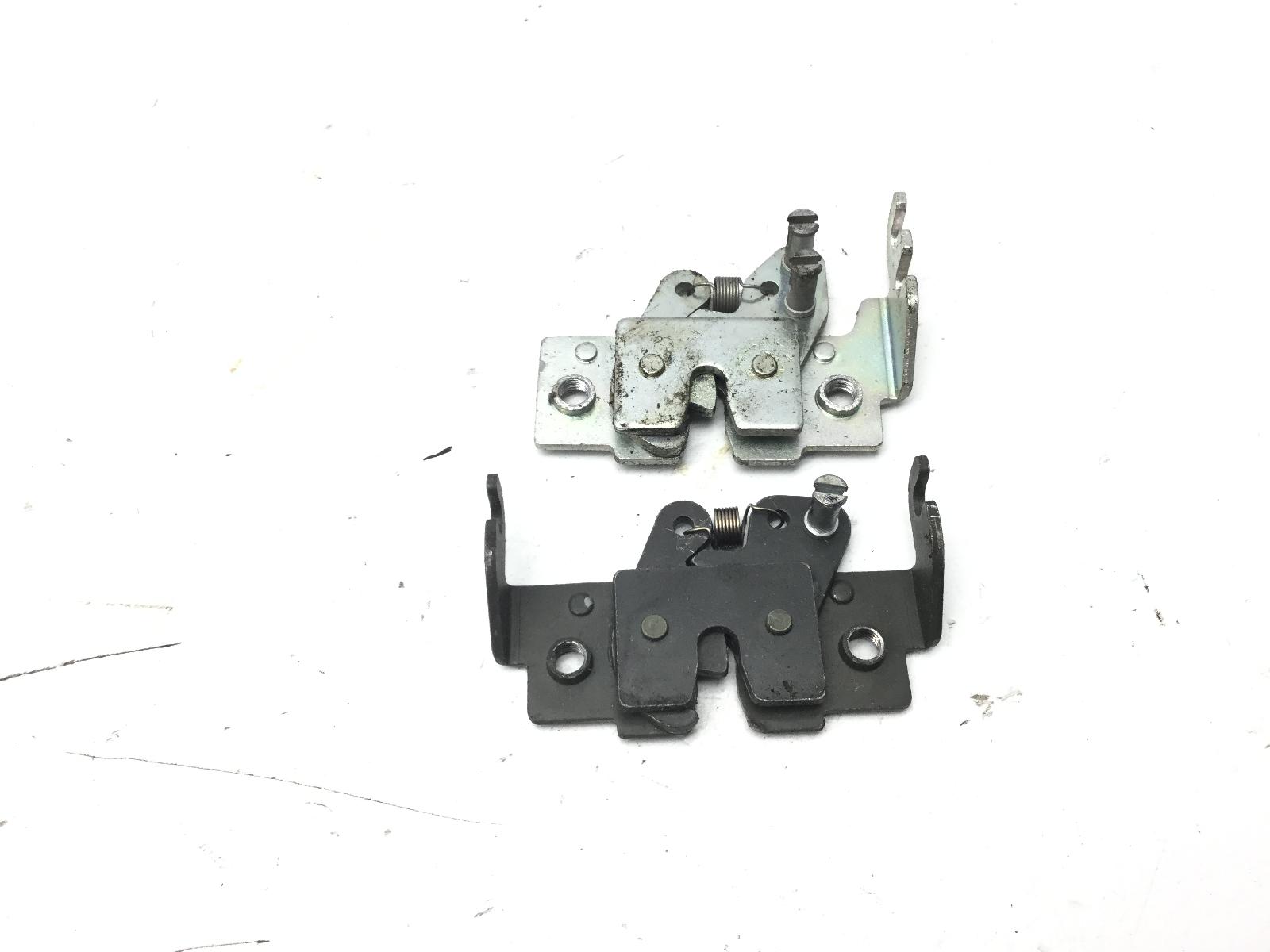 Piaggio x evo i 250 coppia ganci serratura sella saddle 2007 2013 m36401
