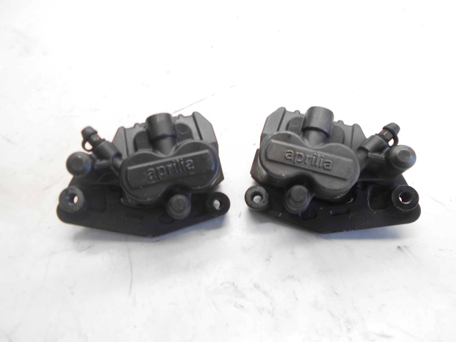 Aprilia scarabeo light 400 coppia pinze freno anteriori 2006 2008 vr000