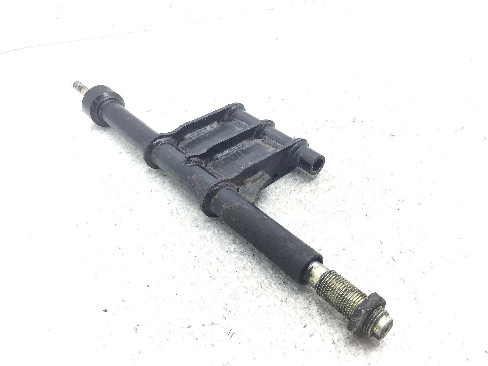 Aprilia scarabeo light 400 staffa supporto motore 2006 2008 vr000