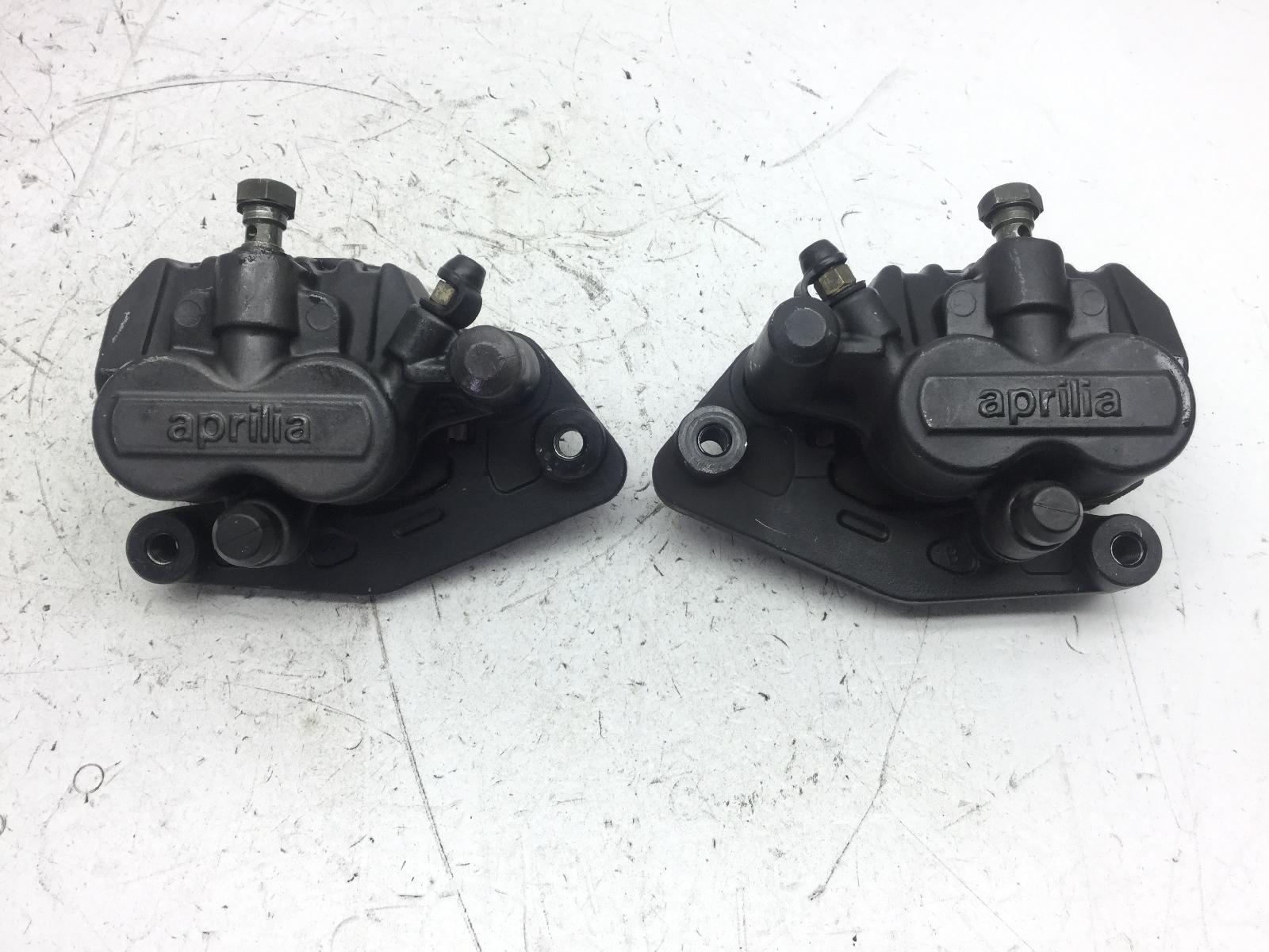 Aprilia scarabeo light 400 coppia pinze freno anteriori 2006 2008 vra00