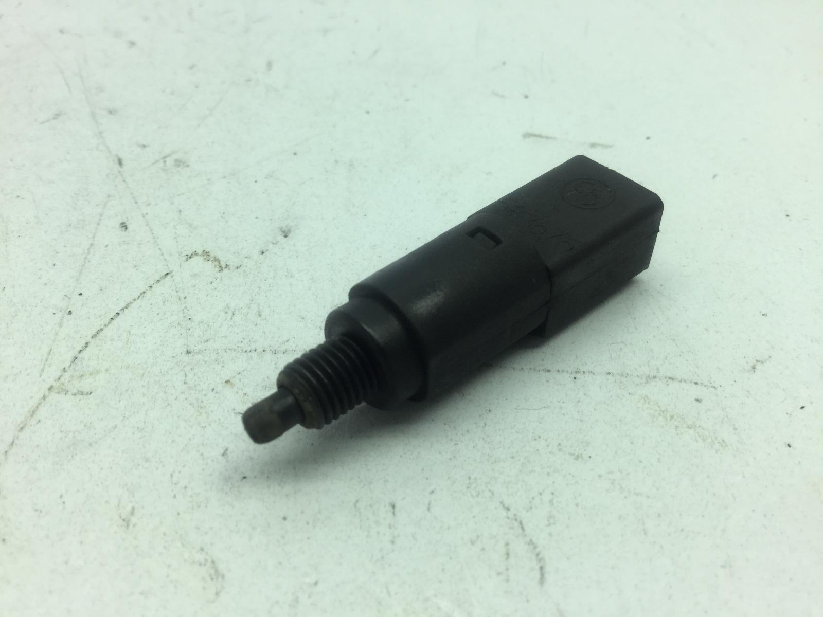 Piaggio liberty 4t 50 sensore stop microstop freno anteriore destro 2005 2008 c42400