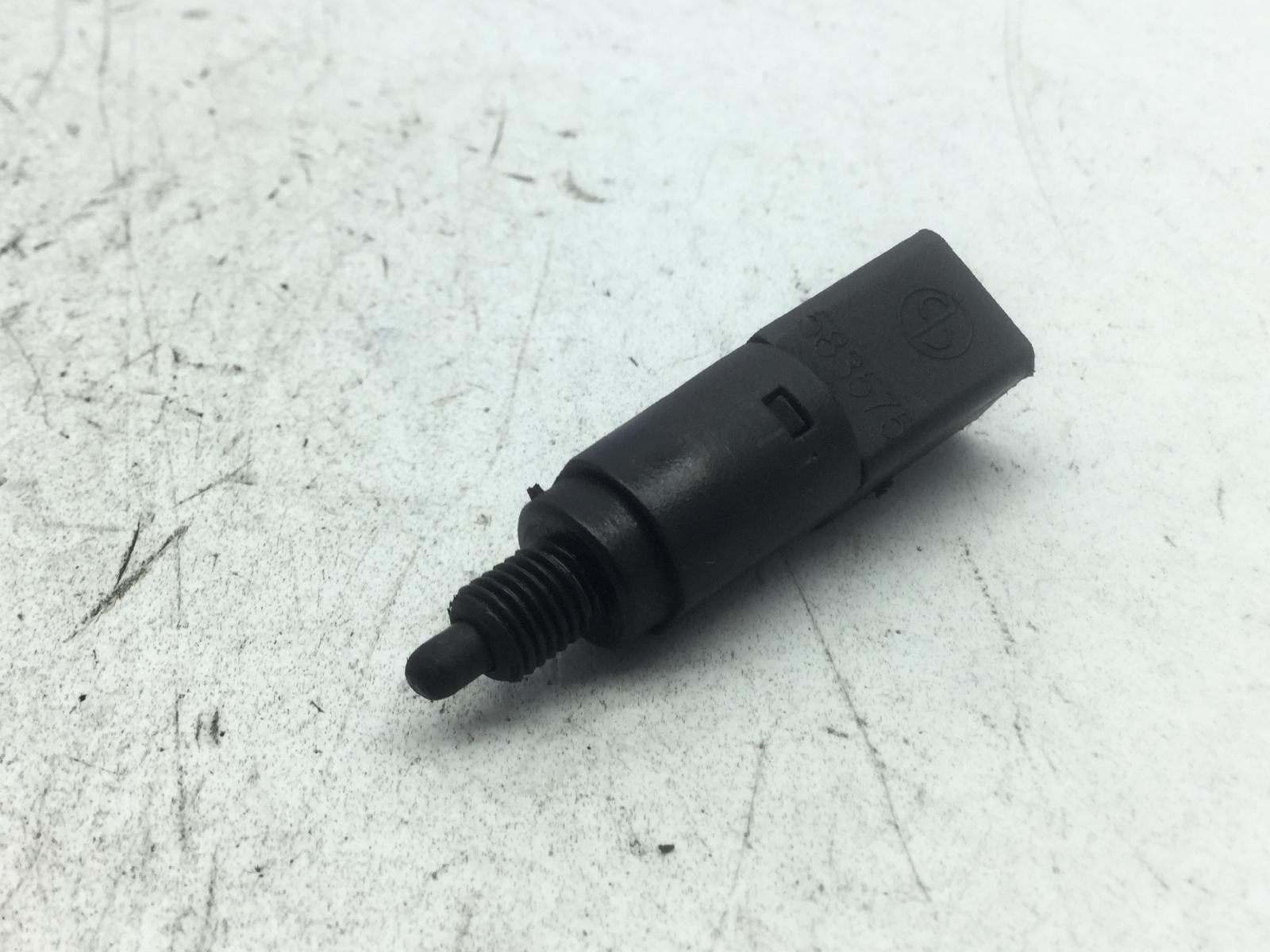 Piaggio liberty 4t 50 sensore stop microstop freno posteriore sinistro 2005 2008 c42400