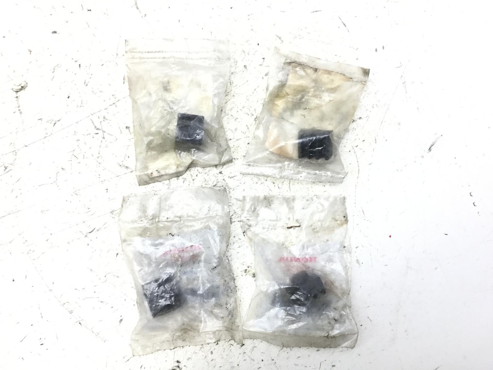 Honda cbr r 125 kit 4 tappi tappini tamponi in gomma telaio 2004 2006 jc34a