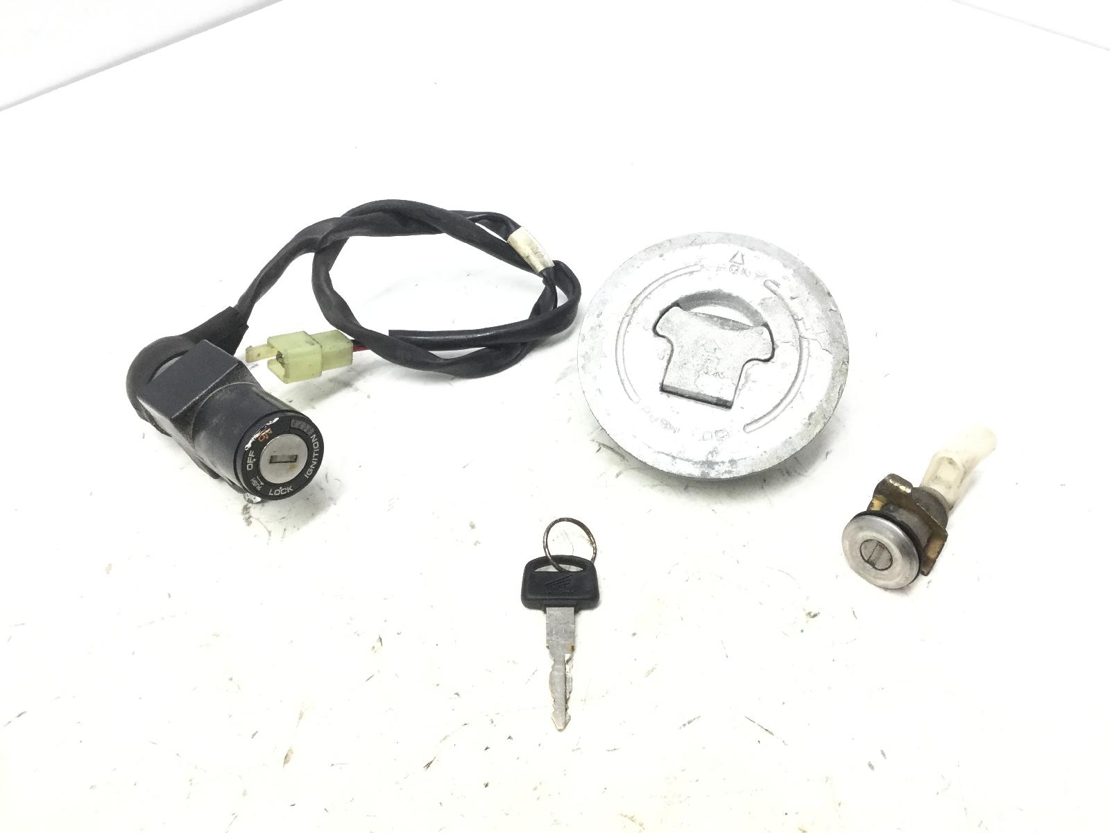 Honda cbr r 125 blocchetto accensione serratura tappo e chiave 2004 2006 jc34a