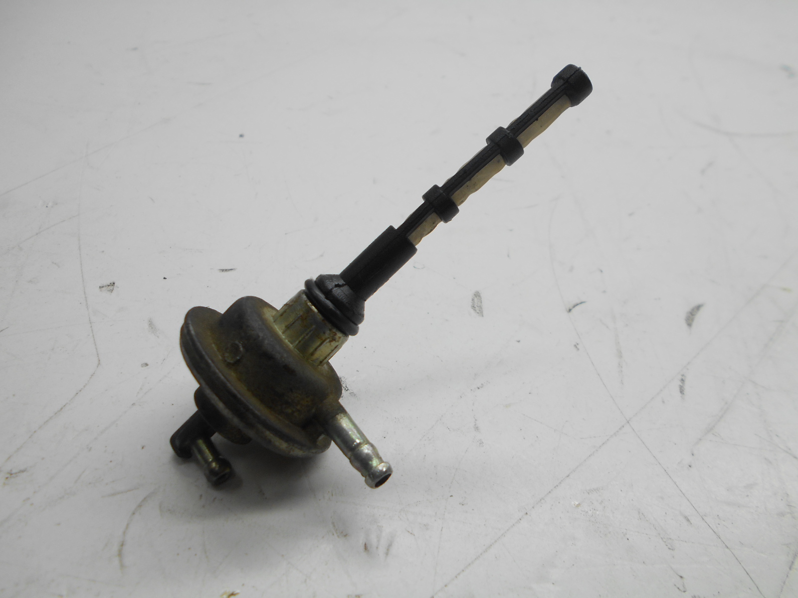 Mbk ovetto 100 rubinetto serbatoio benzina carburante 2000 2002 5kk