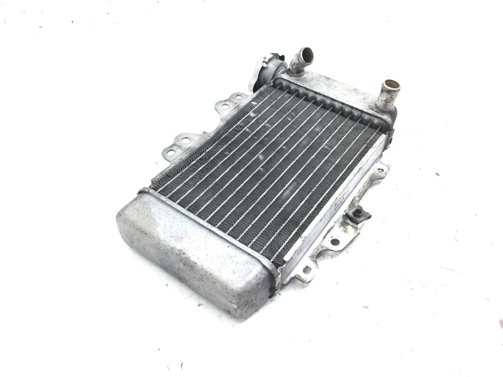 Honda sh i 125 radiatore leggermente deformato e tappo 2006 2006 jf14a