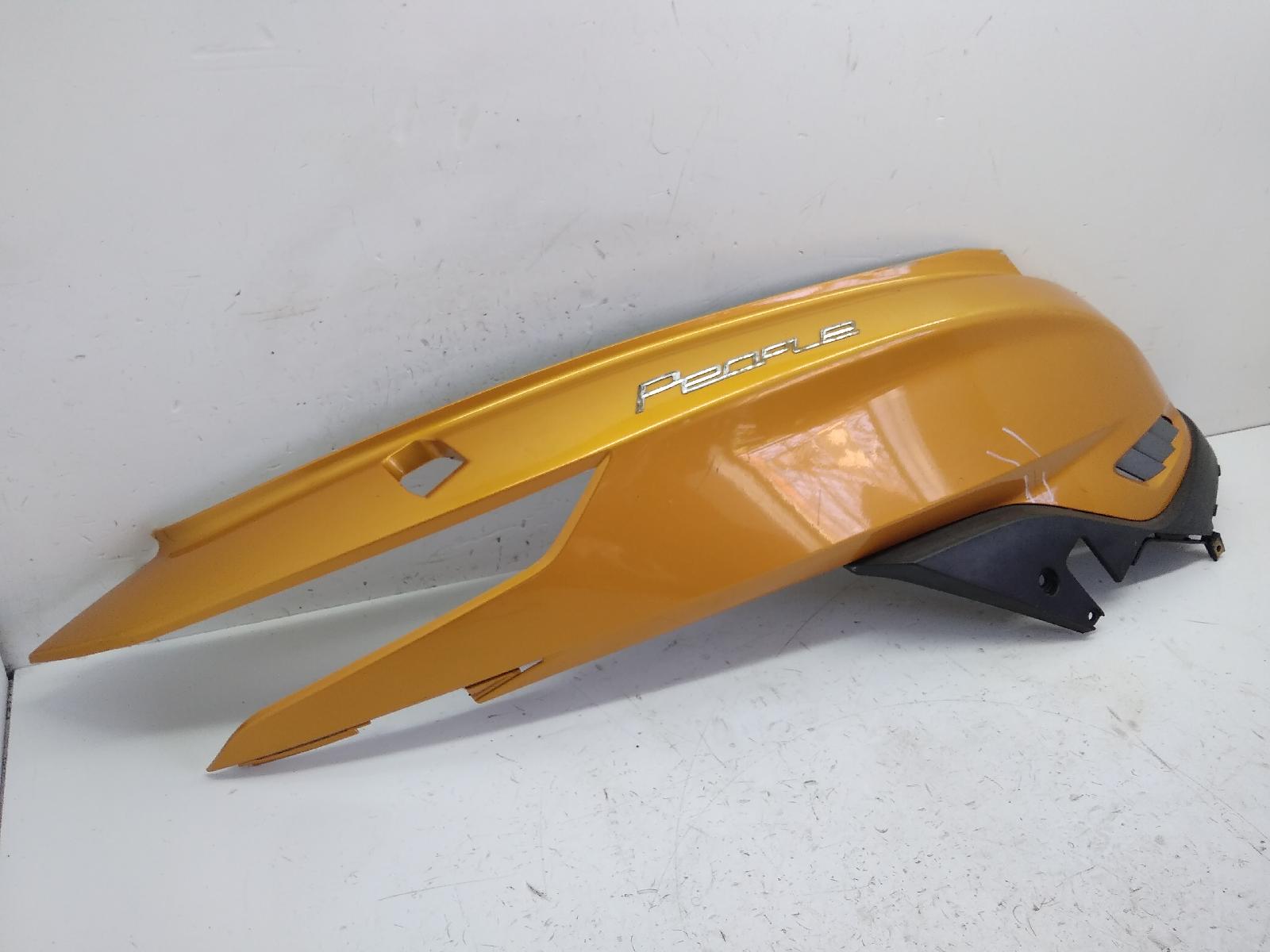 Kymco people gti 300 carena fiancata posteriore destra con crepa 2010 2010 v40000