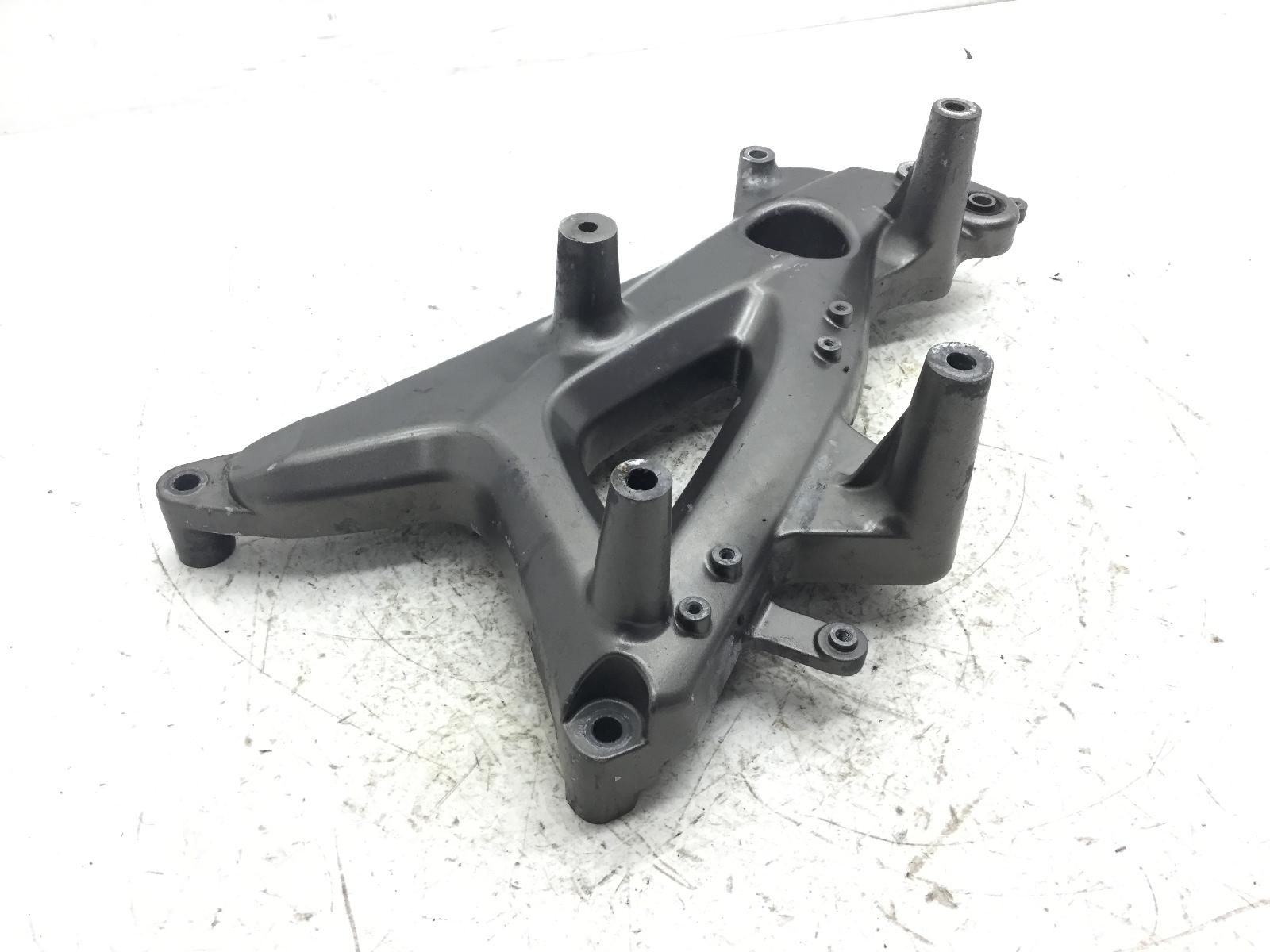 Kymco people gti 300 staffa supporto scarico marmitta 2010 2010 v40000