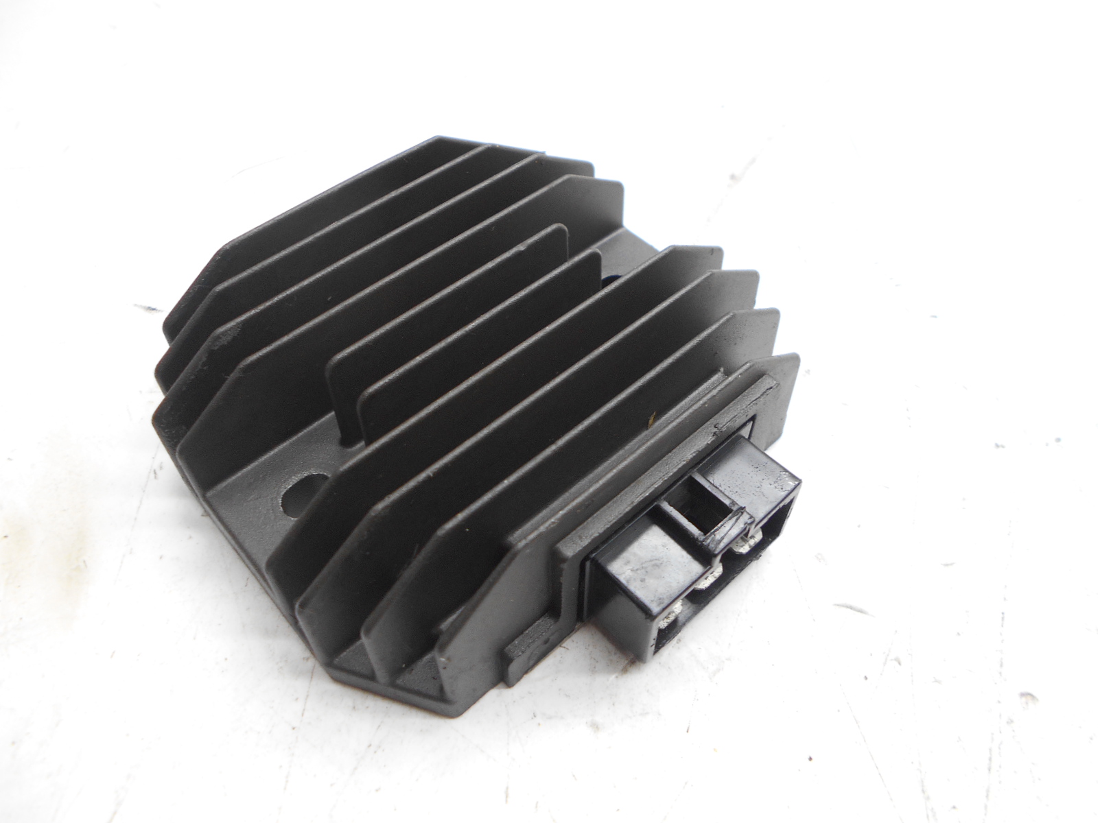 Yamaha fz6 600 regolatore di tensione 2004 2005 rj074