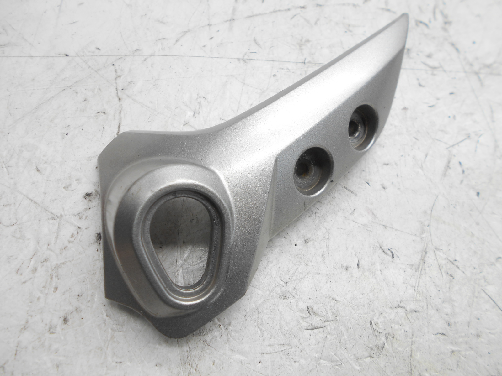 Yamaha fz6 600 coperchio telaietto supporto faro fanale anteriore destro 2004 2005 rj074
