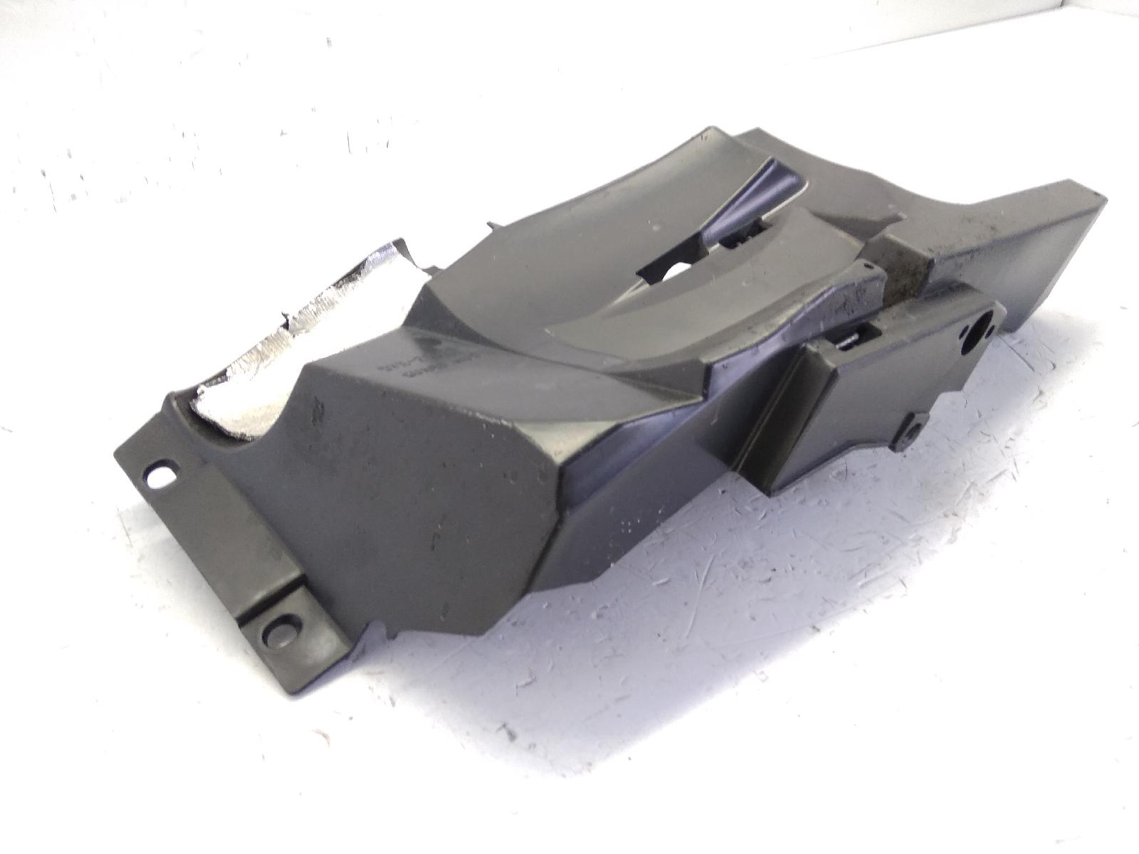 Yamaha fz6 600 carena parafango posteriore interno sottocoda 2004 2005 rj074